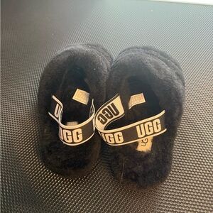 Size 8 Ugg slippers